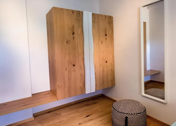 Alos * Agios Romanos